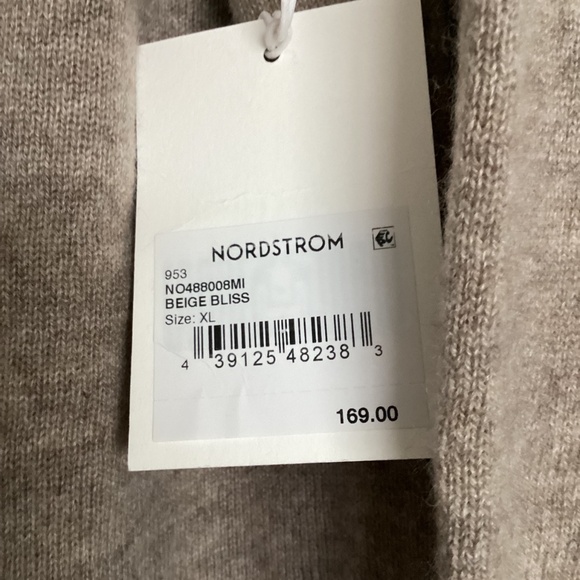 Nordstrom Cashmere Turtleneck Sweater, size X-Large - Picture 3 of 8